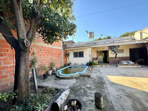 Casa en Venta con 1 cochera