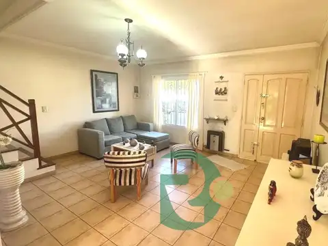 Casa en Venta en Castelar, USD 165.000