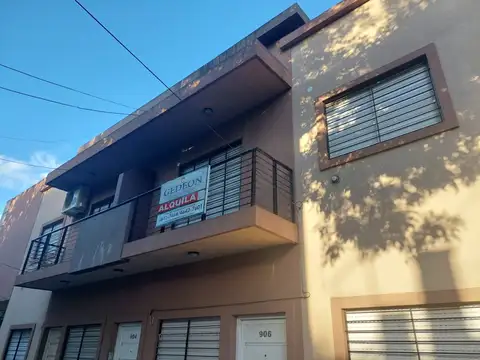 Departamento de 2 Amb. c/Balcon en Excelente estado