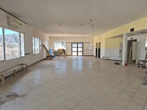 Local en Venta en Potrero de los Funes, USD 249.000