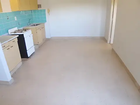 Venta 3 Ambientes | 55 m² | Frente | Balcón | Cocina Integrada | Muy Luminoso.
