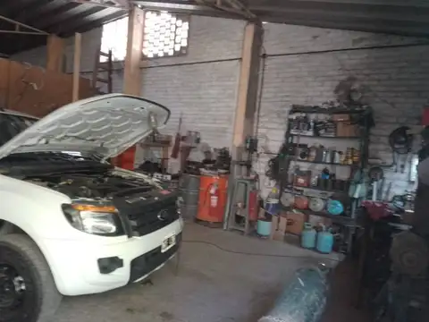 9 de julio 2200, Piso 0