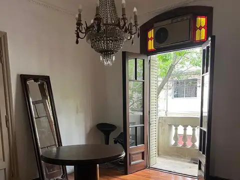 Departamento en venta 4 ambientes PH con terraza en Almagro.