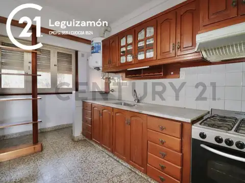 Casa 3 ambientes con 2 baños