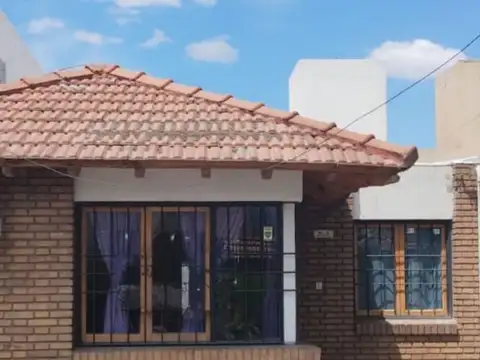 CASA EN VENTA BARRIO PARQUE NORTE LAS HERAS