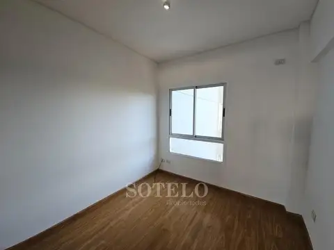 Departamento en Alquiler con 1 cochera