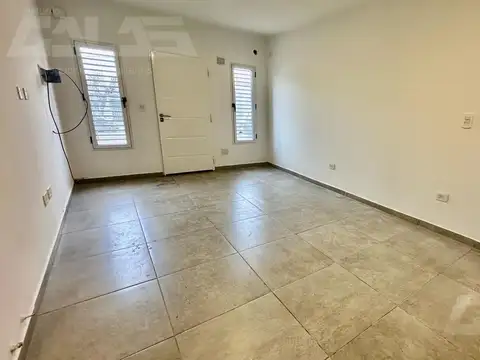 Depto Tipo Casa en Venta en Ituzaingó, USD 82.000