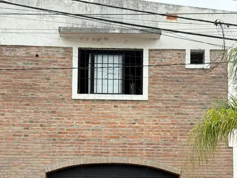 LOCAL EN ALQUILER ZONA COSTANERA GOYA