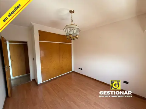 Departamento en Alquiler en Valentin Alsina, $ 600.000