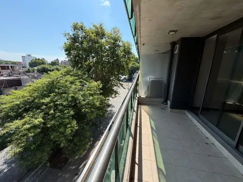 Av. Pellegrini al 3700