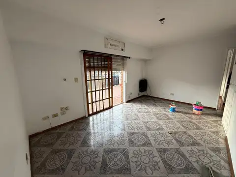 Depto Tipo Casa en Alquiler en Olivos, $ 1.150.000
