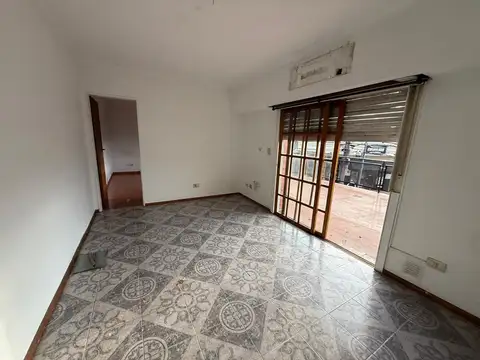 Depto Tipo Casa en Alquiler de 3 ambientes