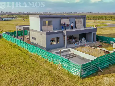 Casa en venta en el Barrio Amarras, Puertos / Escobar
