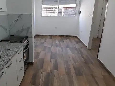 Depto Tipo Casa en Alquiler de Monoambiente