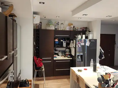 Casa en Venta con 4 cocheras