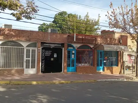 Av. Del Ciprés 100