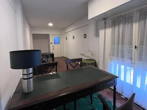 OFICINA-- Corrientes al 700--con / sin Muebles