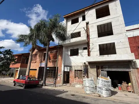 Almafuerte 1900, Piso 2