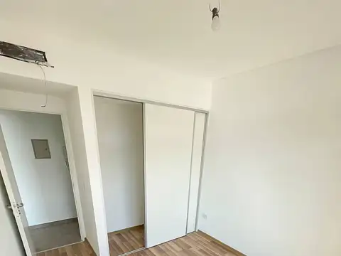 Departamento en Alquiler en Ezpeleta Este, $ 700.000