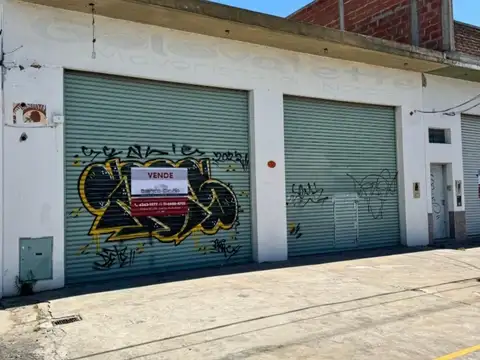 Galpon + Dpto 3 amb sobre Av. Luciano Valette (Fair)