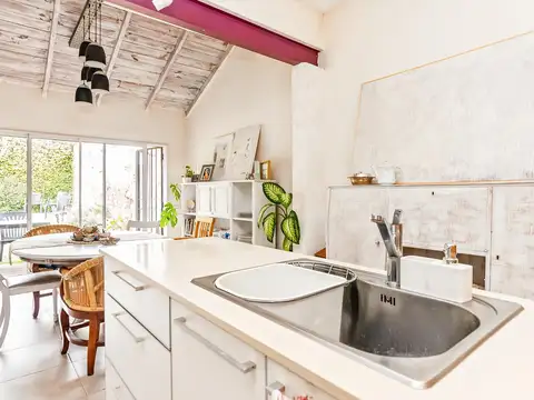 Casa en Venta con 1 cochera
