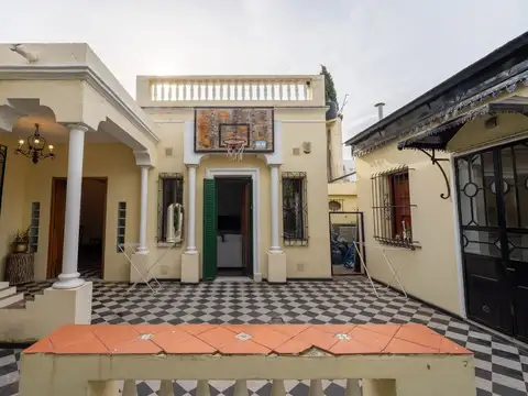 Casa en Venta en Alberdi, USD 150.000