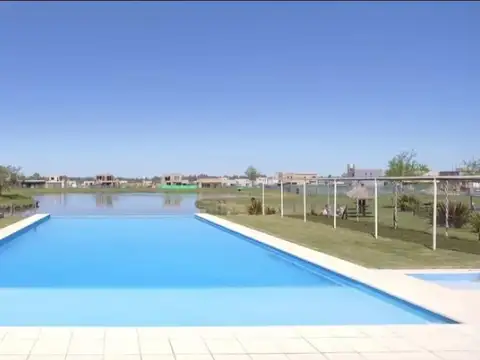 Terreno en Venta en Laguna Azul, USD 18.000