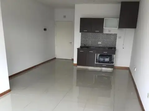 Departamento en Alquiler en Monte Castro, $ 490.000