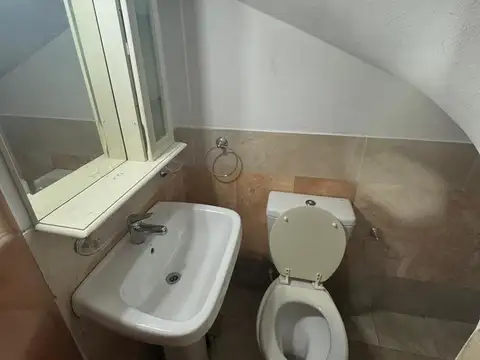 Depto Tipo Casa 3 ambientes con 2 baños