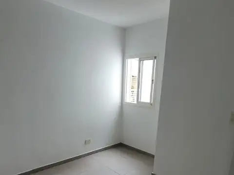 Alquiler departamento 1 dormitorio con balcón al frente