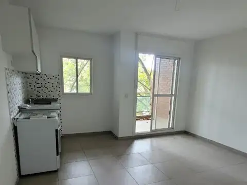 Alquiler departamento 1 dormitorio con balcón al frente