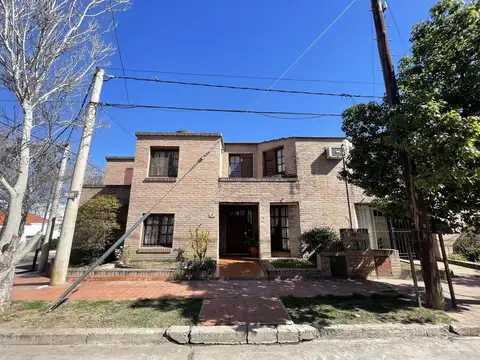 ¡Venta! Hermosa Casa en Urca ¡Con Escritura!