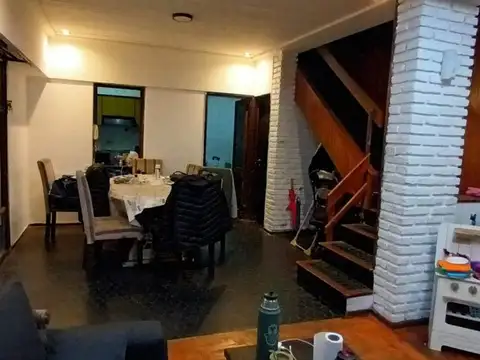 Depto Tipo Casa 4 ambientes con 1 baño