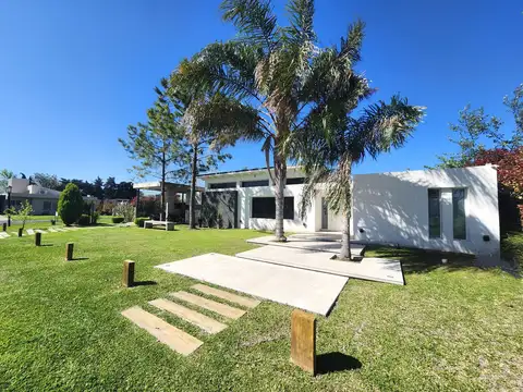 Venta de Casa en Campos de Esther