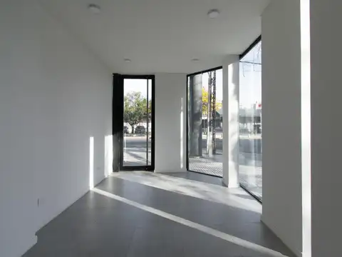 Local en Venta en Luis Agote, USD 60.000