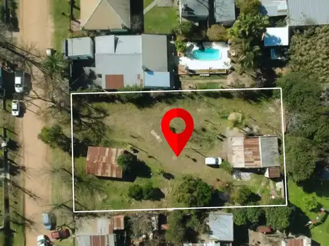 Villa Zorraquin, amplio lote próximo a avenidas.