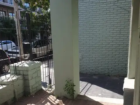 Casa 5 ambientes con 4 baños