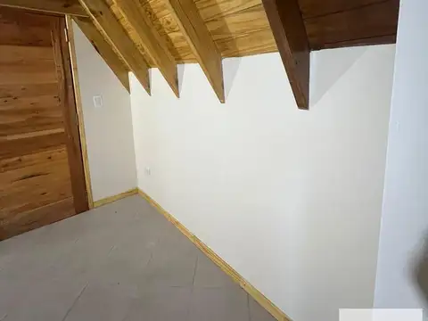 Depto Tipo Casa en Venta de 4 ambientes