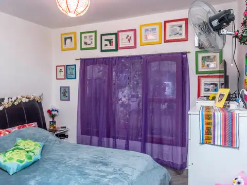 CASA 2 DORMITORIOS VENTA BARRIO LA LOMA