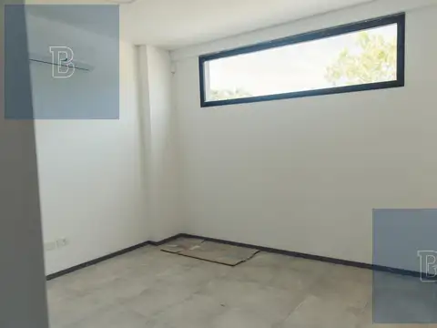 Oficina en Venta al Este