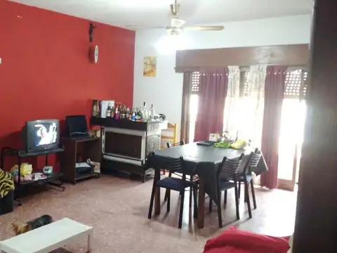 Depto Tipo Casa 3 ambientes con 1 baño