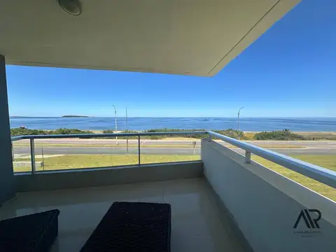Departamento 4 ambientes con 5 baños