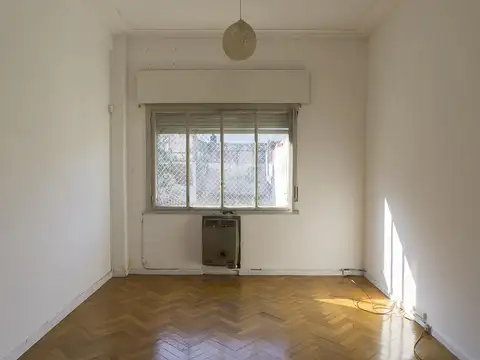 Defensa 500, 2º piso