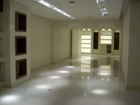 Local en Venta en Recoleta, USD 380.000