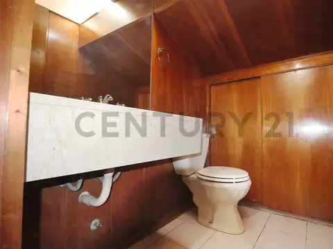 Venta casa 4 ambientes con pileta, Munro, Vte. Lopez