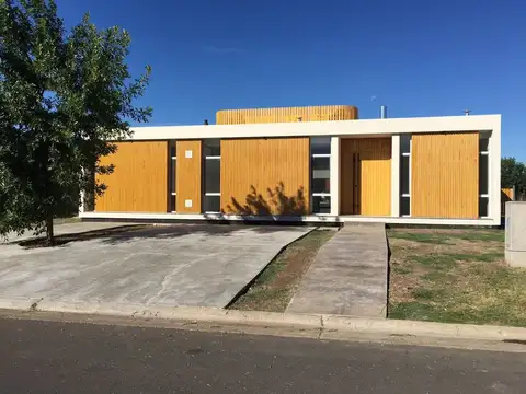 Venta Casa Haras Santa María Losa Radiante Pileta
