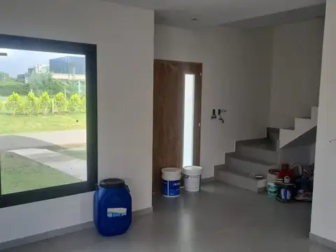 Casa en Alquiler de 3 dormitorios