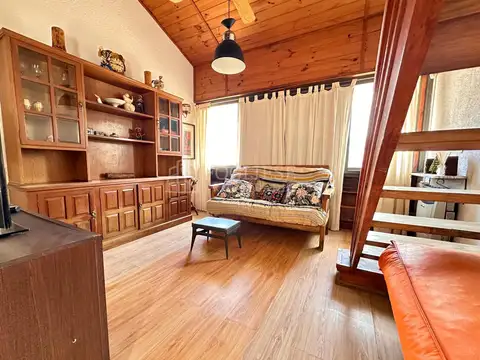 Departamento de 2 ambientes a mts del mar s/ expensas