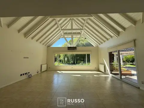 Casa en Venta al Oeste