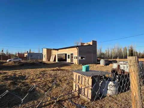 VENTA CASA EN CONSTRUCCIÓN, CINCO SALTOS